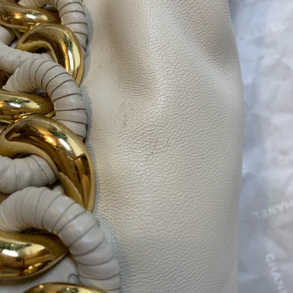 ID CHAIN LARGE MICHAEL KORS HOBO BAG- VANILLA - Picture 4 of 9